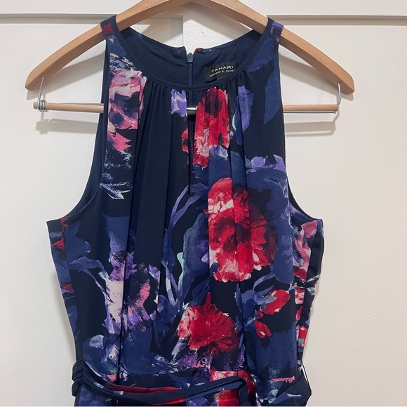 🌸 Tahari by Arthur S. Levine Floral Tiered Maxi Dress – Size 10 - Picture 2 of 6